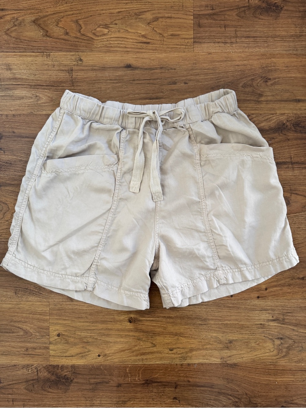 Faherty Light Beige Drawstring Patch-Pocket Shorts, Size Small